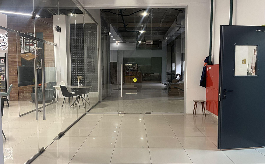 Сдам помещение свободного назначения, 147 м² фото