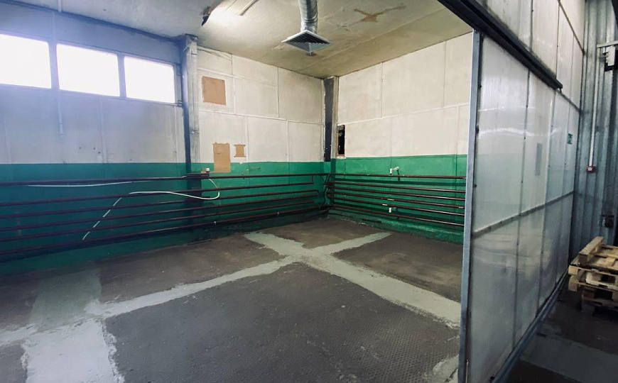 Производственные помещения, склады от 200 рублей м2 фото