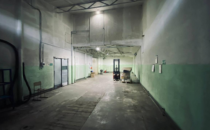 Производственные помещения, склады от 200 рублей м2 фото