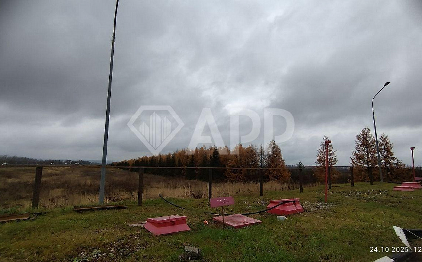 Участок в доль трассы , около АЗС фото