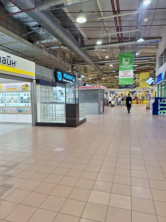 Торговая площадь 4.4 м² в ТЦ фото