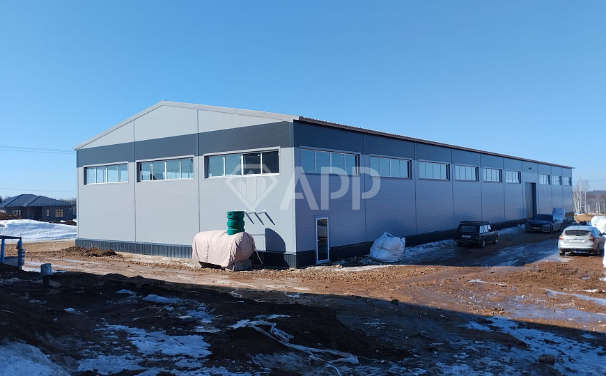 Продаю 1080 м² с земельным участком фото