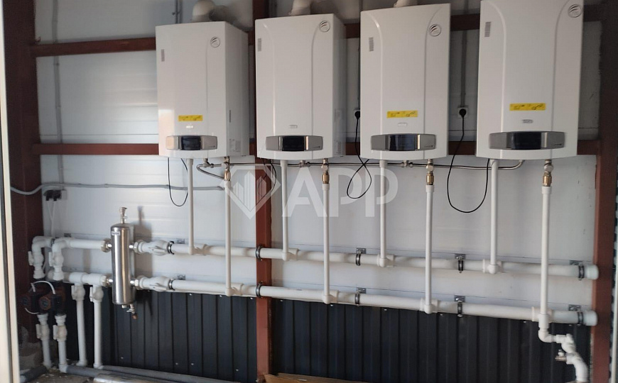 Продаю 1080 м² с земельным участком фото