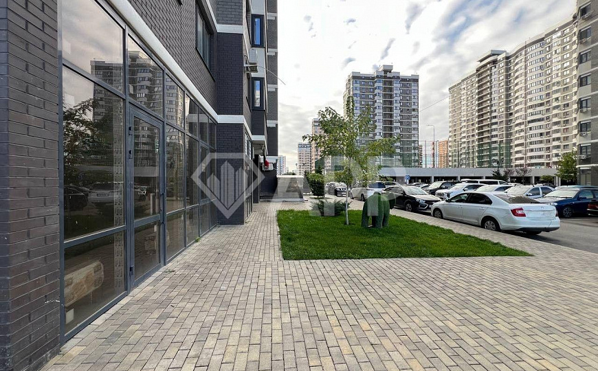 Продаю угловое помещение, 94,7 м², 1 этаж, 1 линия фото