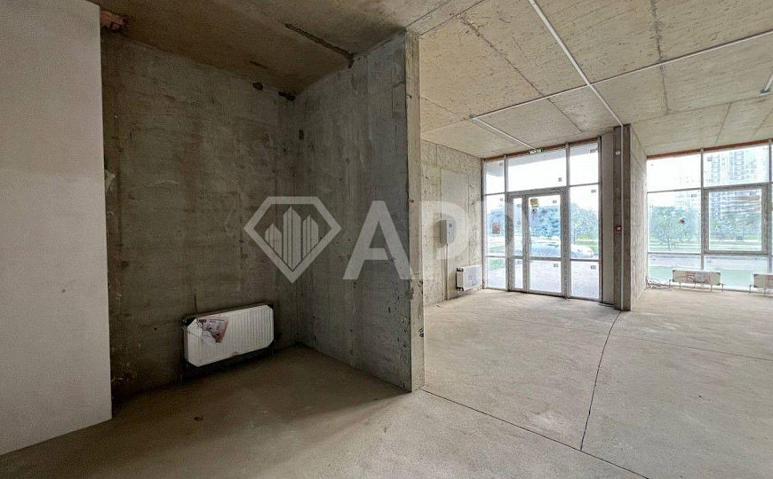 Продаю угловое помещение, 94,7 м², 1 этаж, 1 линия фото