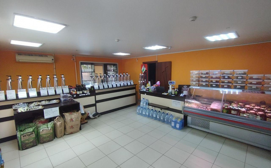 Помещение с хорошим трафиком 146 м2 фото