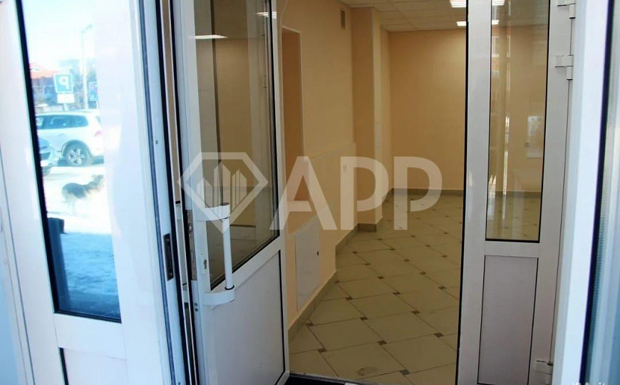 Помещение свободного назначения, 1 линия фото