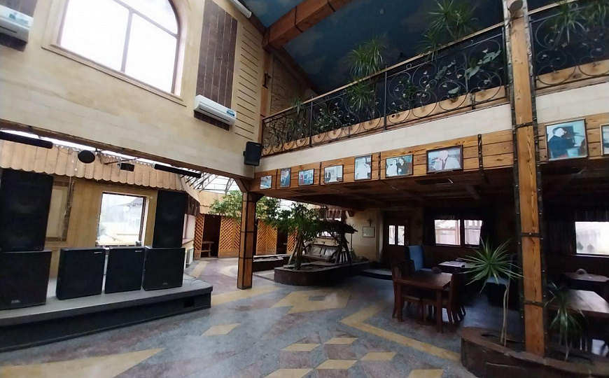 Загородный ресторан, 1 300 м²  фото