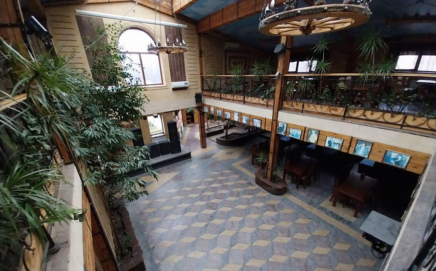 Загородный ресторан, 1 300 м²  фото