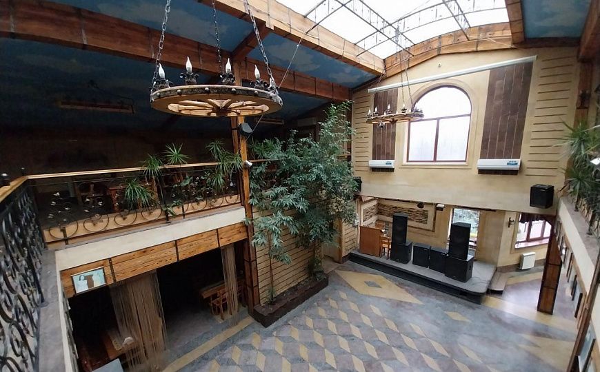 Загородный ресторан, 1 300 м²  фото