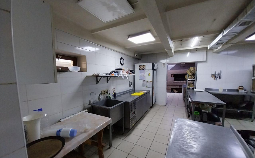 Загородный ресторан, 1 300 м²  фото