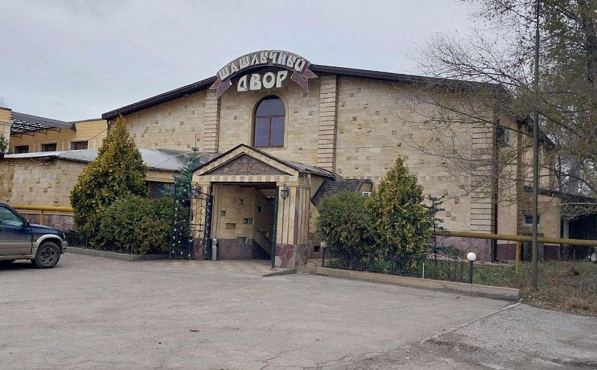 Загородный ресторан, 1 300 м²  фото