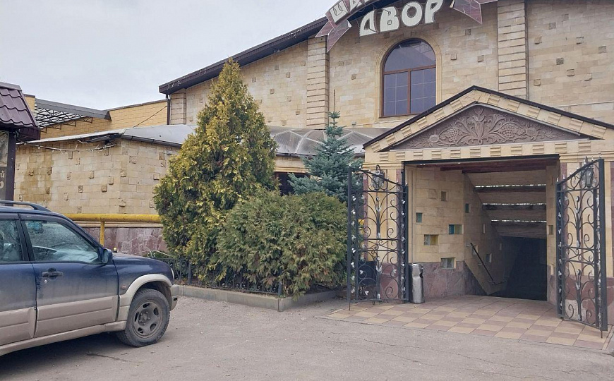 Загородный ресторан, 1 300 м²  фото