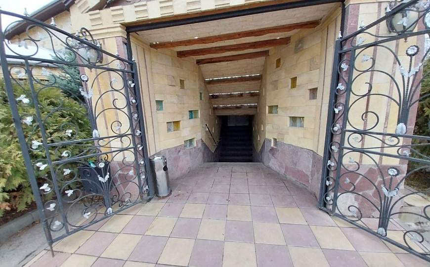 Загородный ресторан, 1 300 м²  фото