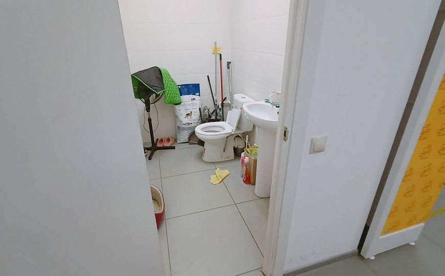 Сдам торговое помещение, 107 м² фото