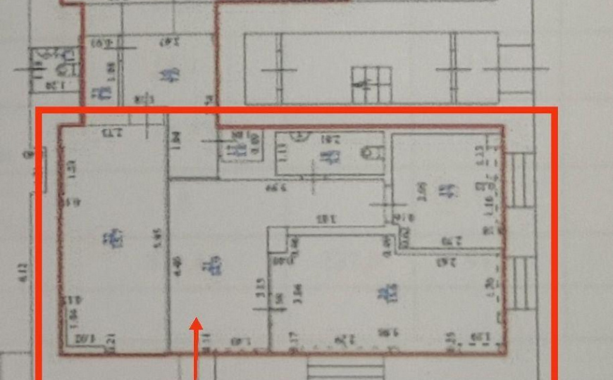 Помещение с отдельным входом на 1 линии фото