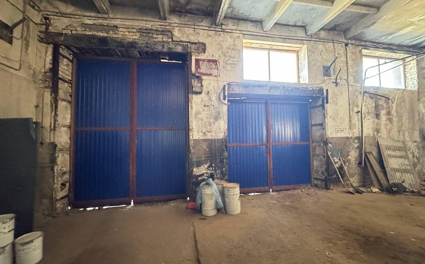 Грузовой автосервис 650 м2 фото