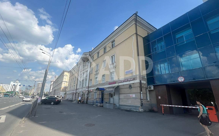 Офис в центре с мокрой точкой фото