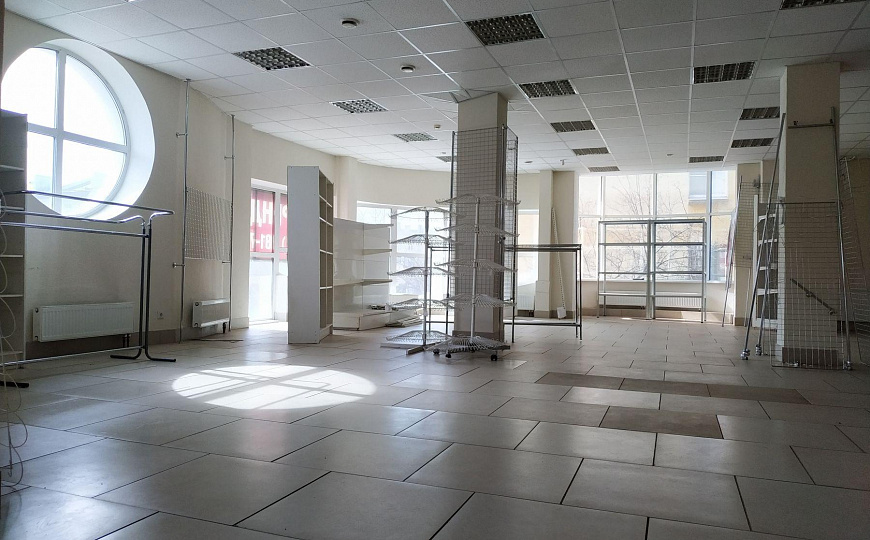 Продам торговое помещение, 515 м² фото