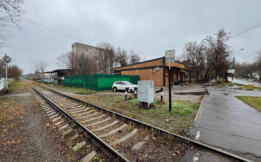 Здание с парковкой 200 м² фото