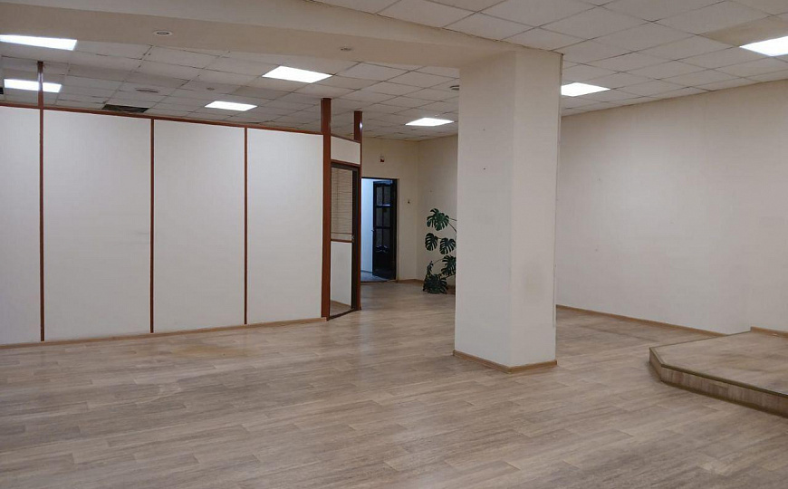 Сдам офис 120 м2, склад 162 м2 фото