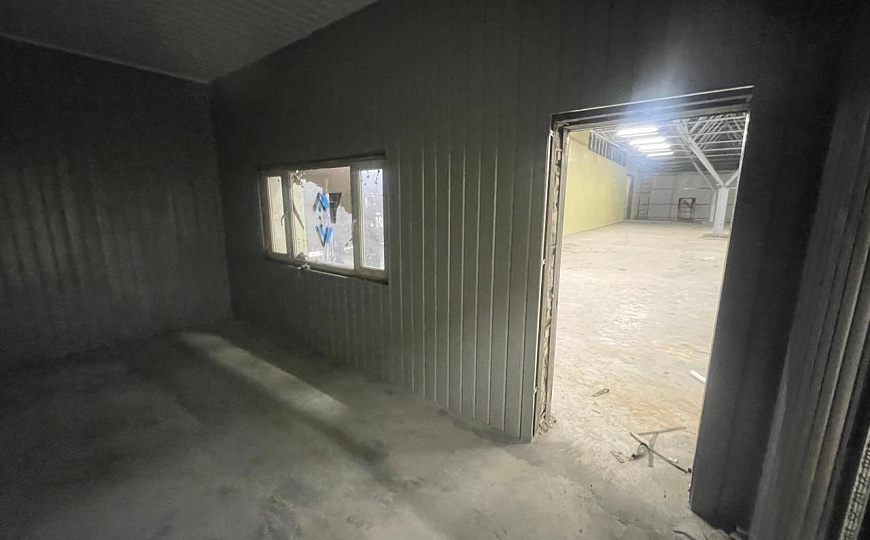Складское помещение на территории складского комплекса 1298 м.кв. фото