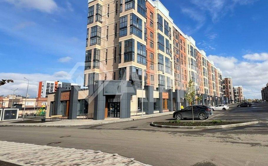 Продаю торговое помещение, 264,7 м² фото