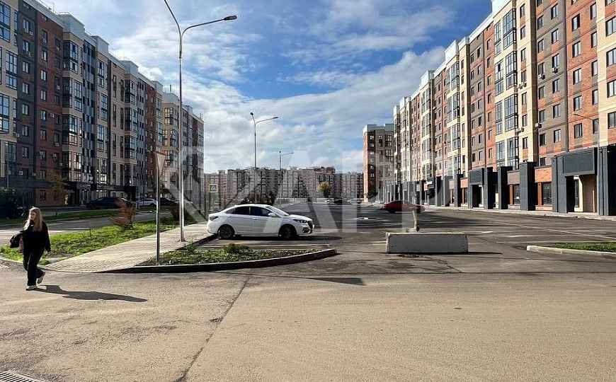 Продаю торговое помещение, 264,7 м² фото