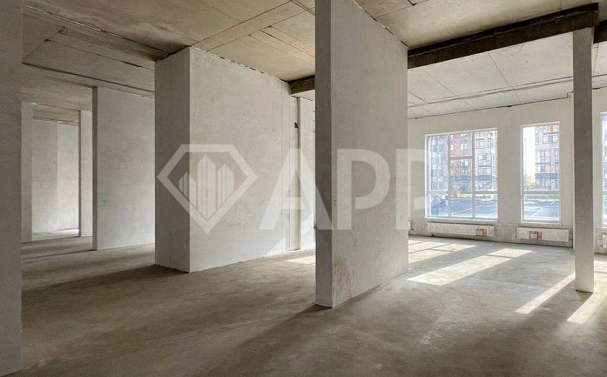 Продаю торговое помещение, 264,7 м² фото