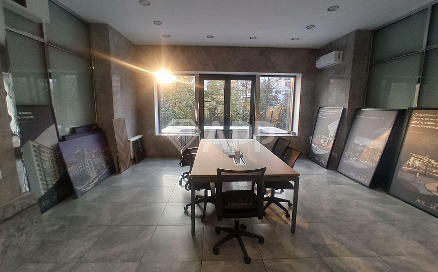 Сдам офисное помещение, 226,5 м² фото