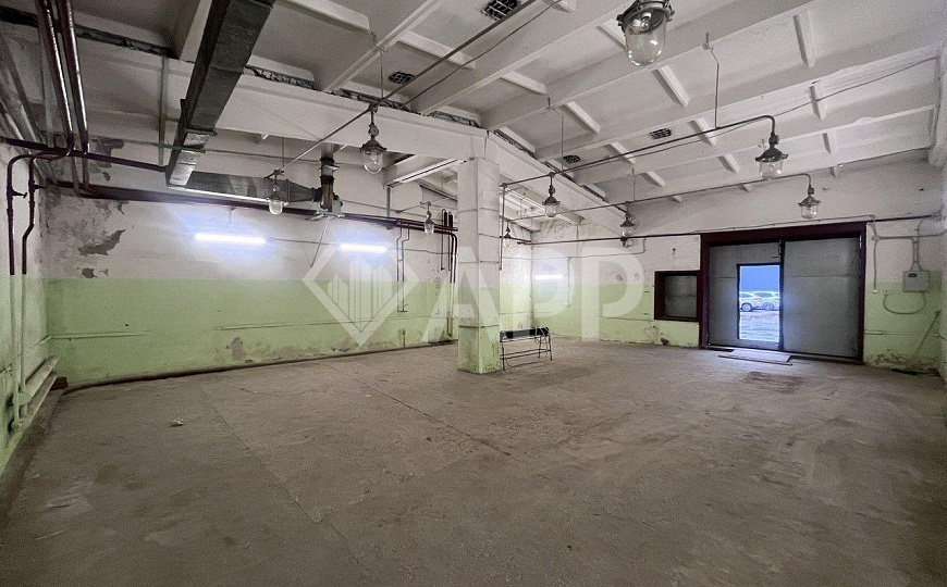 Аренда теплого склада с воротами фото