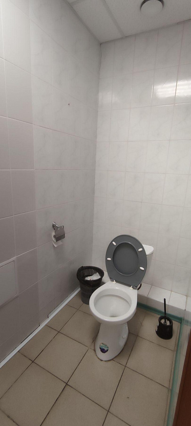 Помещение с отдельным входом на 1 линии фото