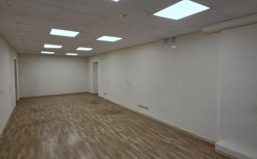 Продам офисное помещение фото