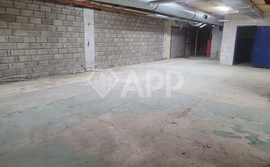 Идеальный тёплый склад 320 м² в отличной локации! Свободен! фото