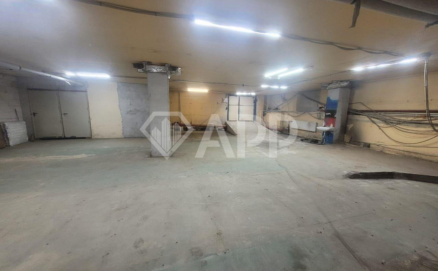 Идеальный тёплый склад 320 м² в отличной локации! Свободен! фото