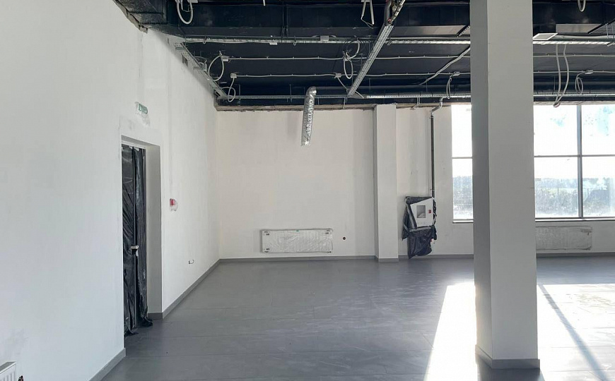 На втором этаже в ТЦ,547 кв.м фото