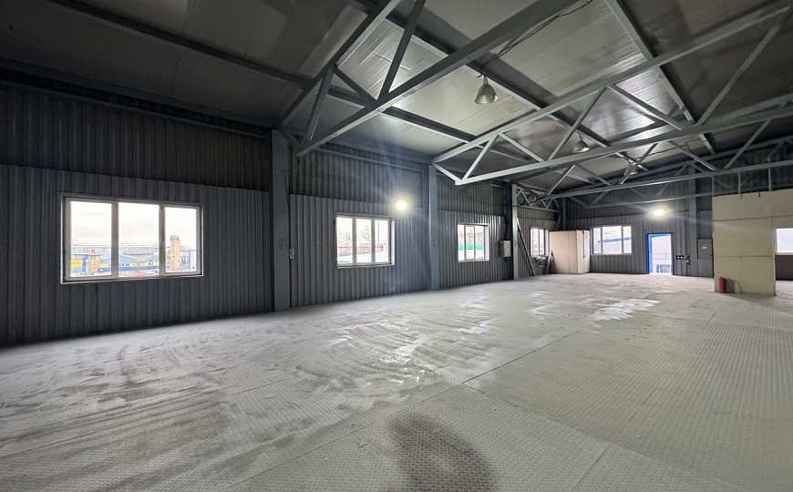  Теплый склад  2200м² фото