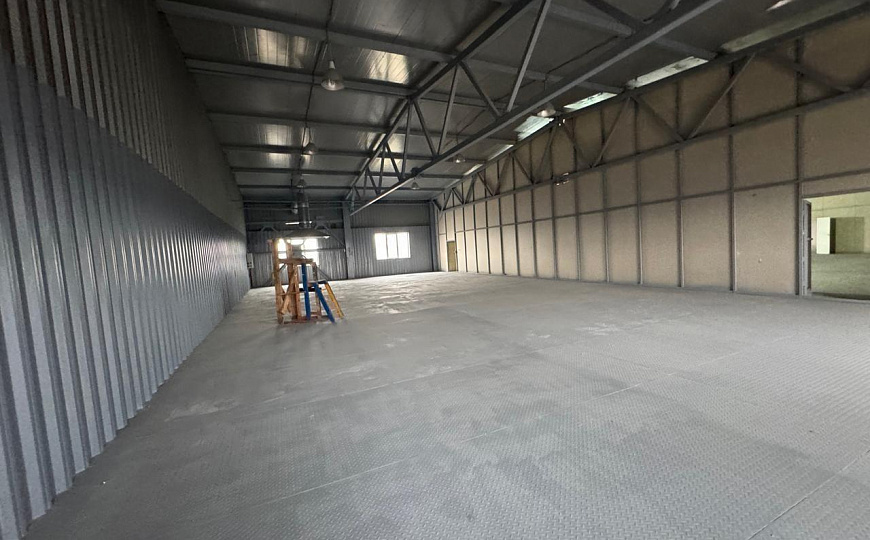  Теплый склад  2200м² фото