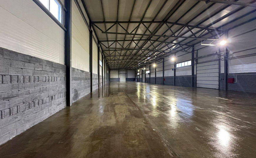 Теплый Склад  в аренду 1400м2 фото