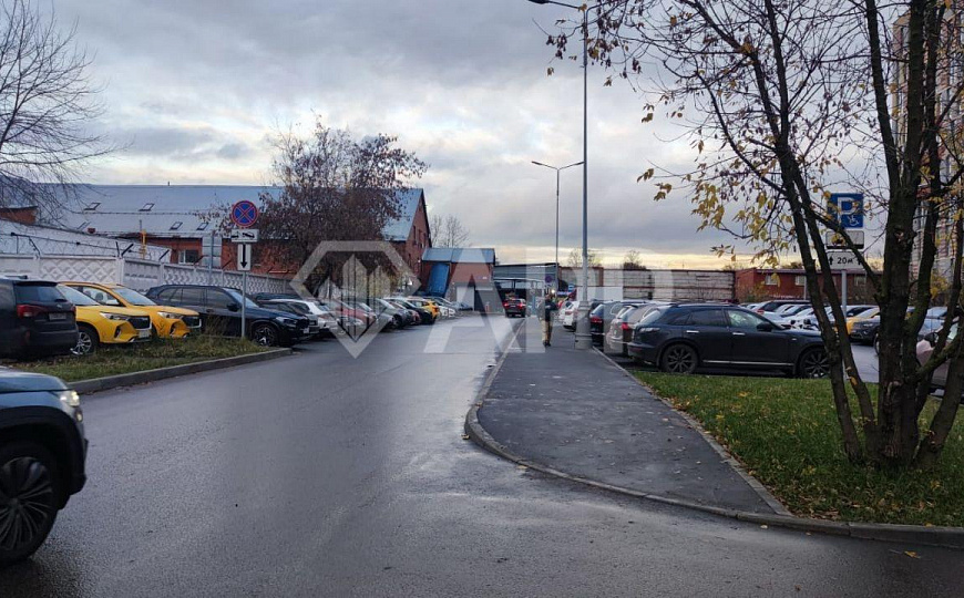 Продаю помещения свободного назначения фото