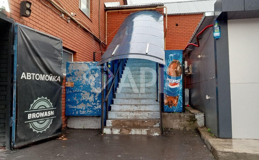 Продаю помещения свободного назначения фото