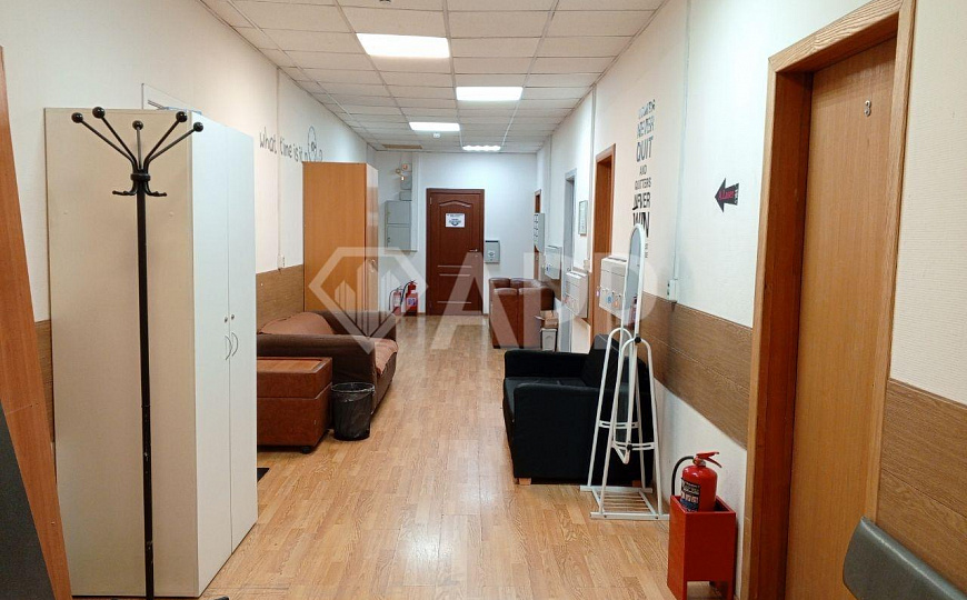 Продаю помещения свободного назначения фото