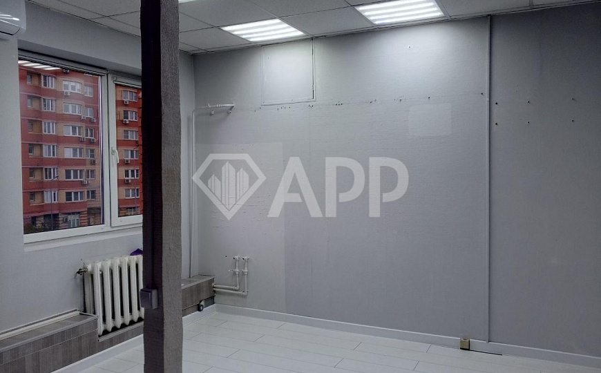 Продаю помещения свободного назначения фото