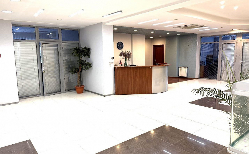 Имущественный комплекс 3550 м2 фото