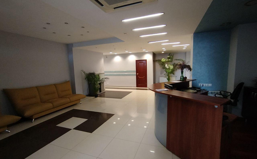 Имущественный комплекс 3550 м2 фото