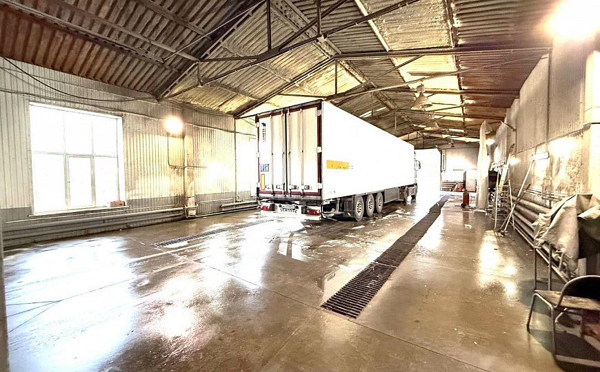 Имущественный комплекс 3550 м2 фото