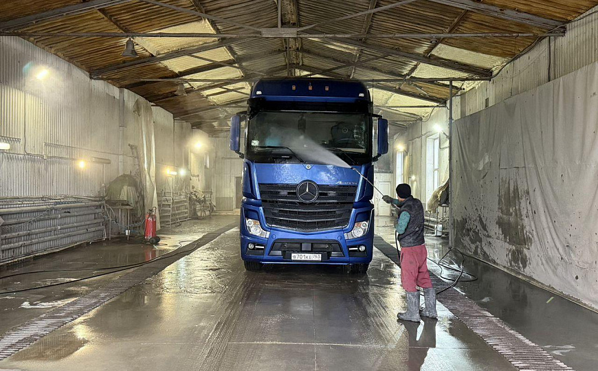 Имущественный комплекс 3550 м2 фото