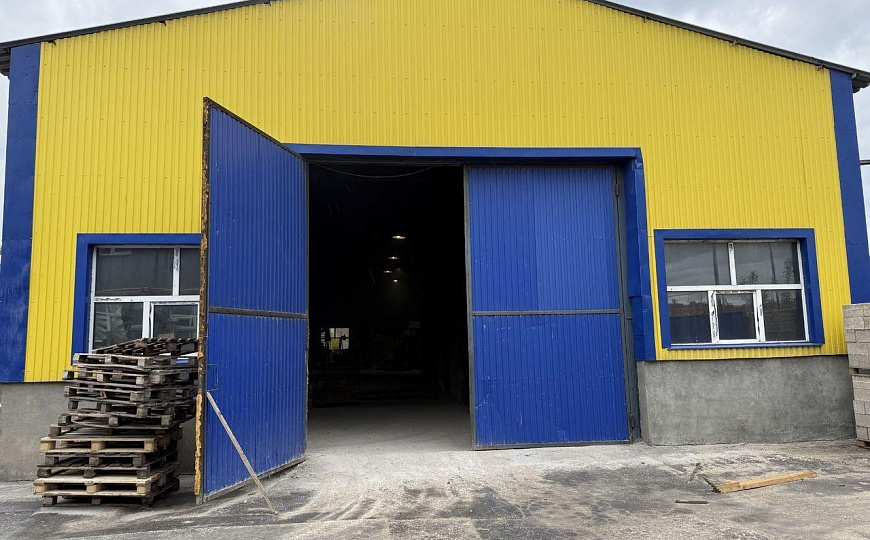 Имущественный комплекс 3550 м2 фото