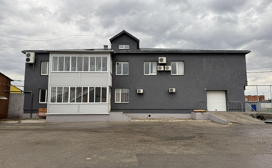 Имущественный комплекс 3550 м2 фото