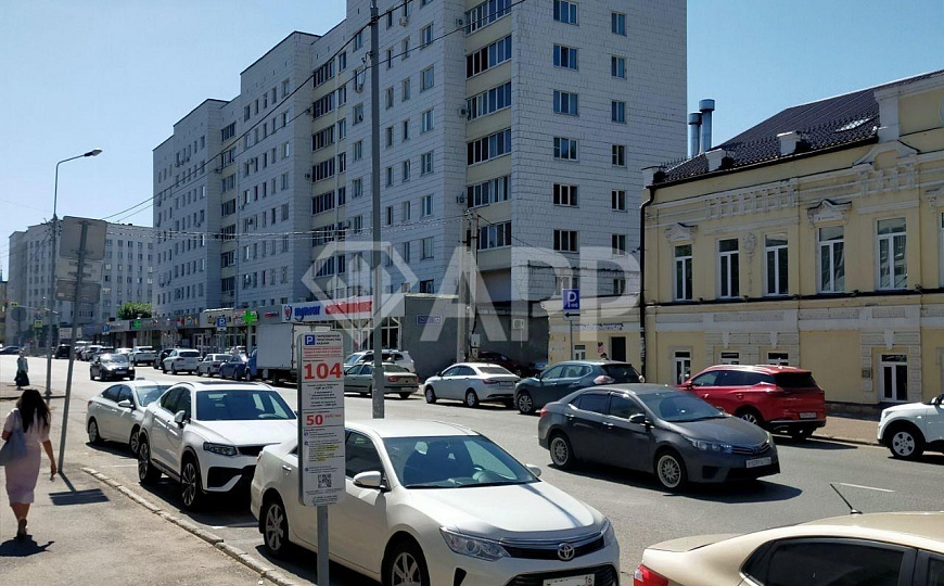 В центре под кафе, ресторан, бар, клуб фото